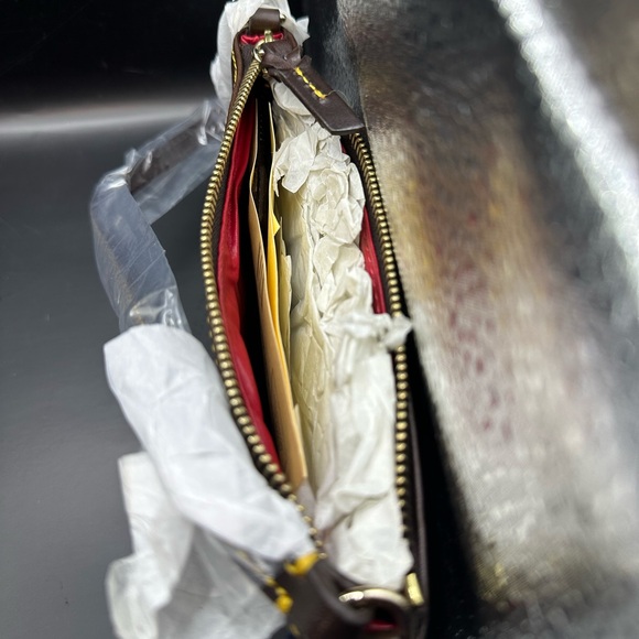 Dooney Bourke Large Slim Wristlet - Picture 8 of 14